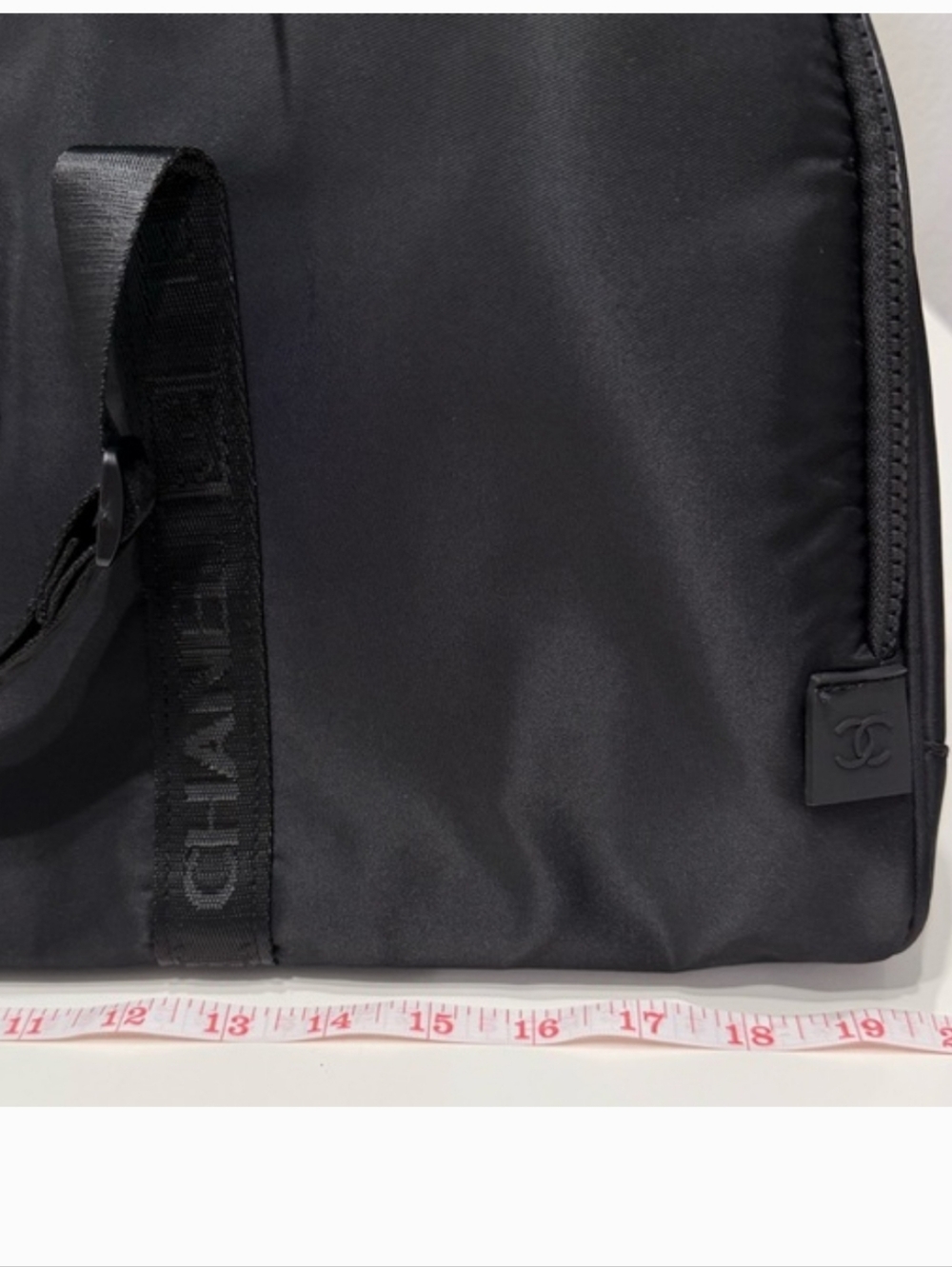 Black Nylon With White Branding Unisex Travel/Gym Bag. - Picture 7 of 12